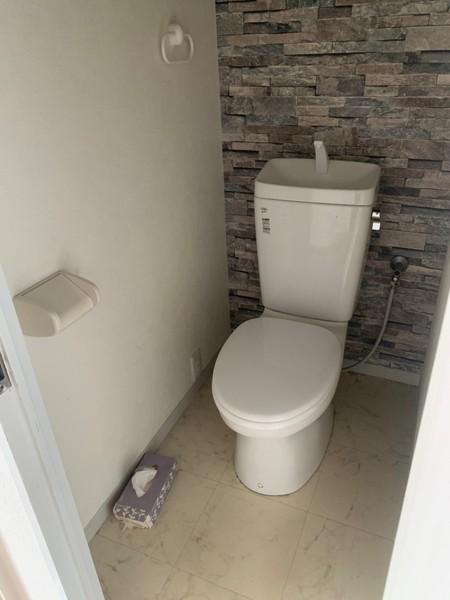 近鉄南大阪線 矢田駅 徒歩14分 4階建 築42年のトイレ写真