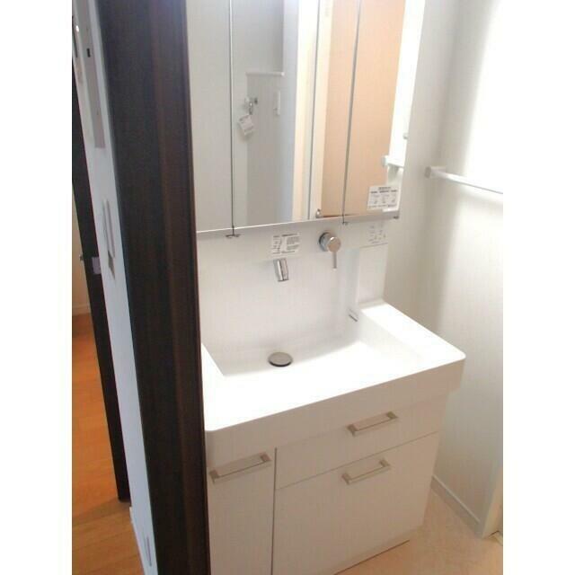 洗面設備　写真は同タイプ別のお部屋