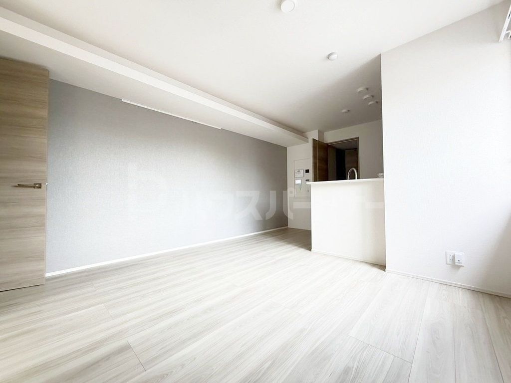 セレスティア六町IVの居間写真