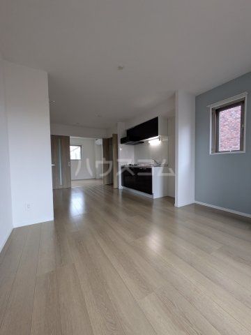 グランティスタの居間写真