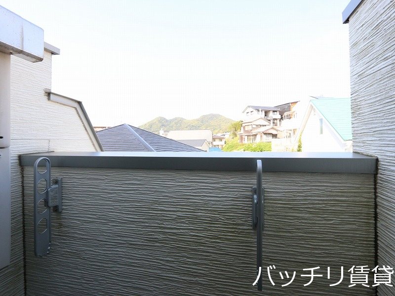 バルコニー　同シリーズの別号室の画像。現況優先