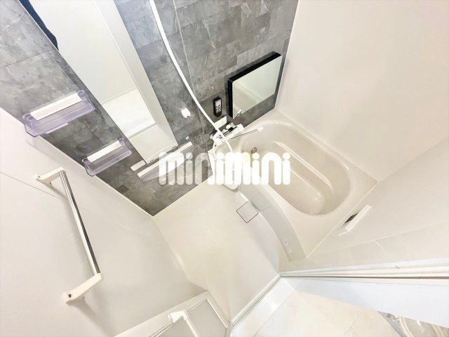 バス・シャワールーム　同一建物内１０１号室内装写真転載