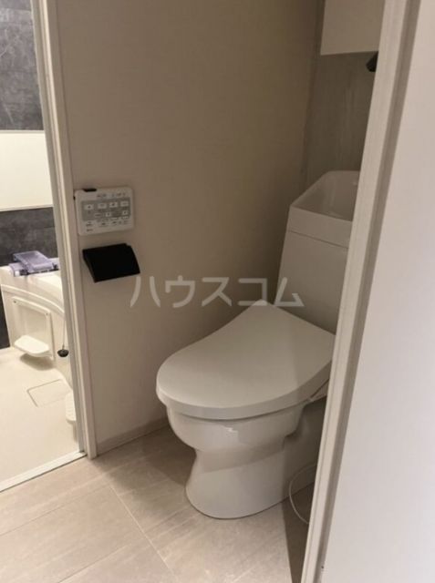 日神デュオステージ笹塚西館のトイレ写真