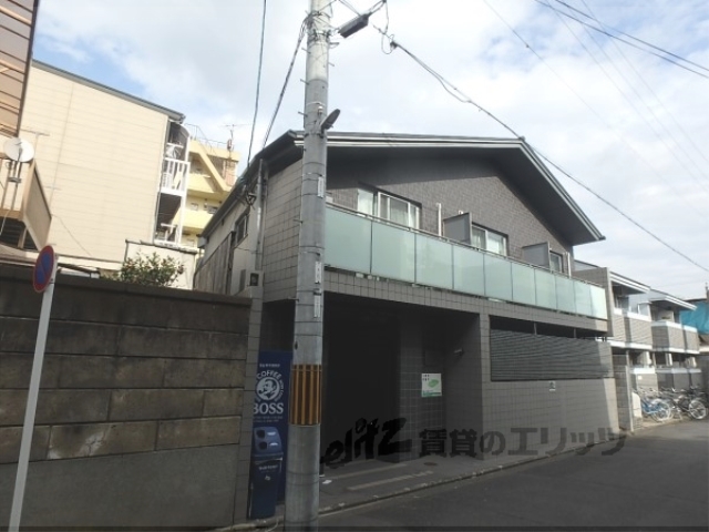 地下鉄烏丸線 北大路駅 徒歩9分 2階建 築18年の外観写真
