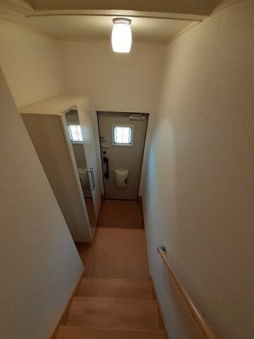 玄関　落ち着いた玄関です