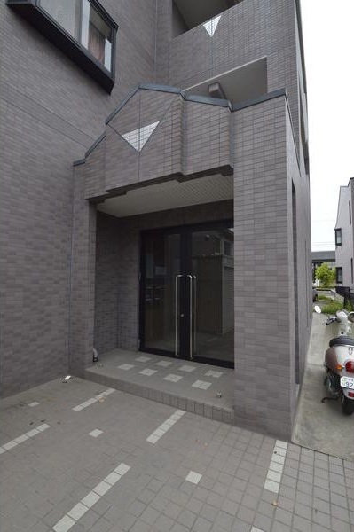 ＪＲ関西本線 春田駅 徒歩7分 3階建 築24年の外観写真