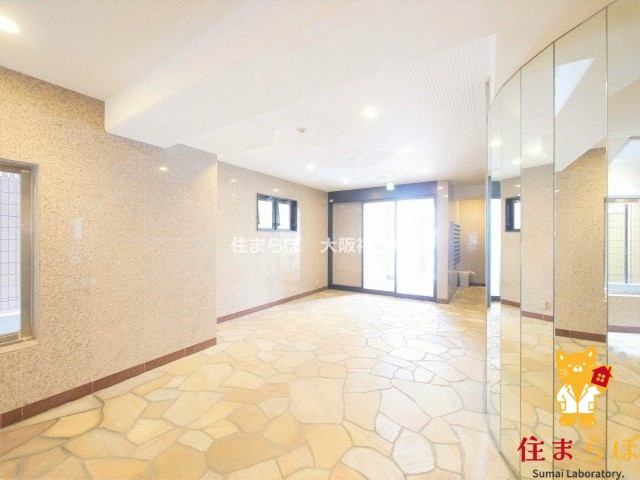 エントランス　共用部の印象も大切に