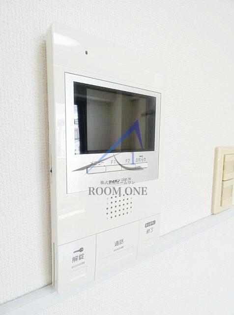 セキュリティ　モニター付きインターホンです。