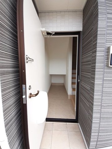 玄関　シンプルで使いやすい玄関です