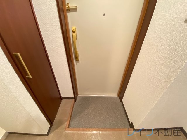 玄関　明るい玄関です
