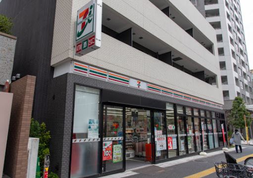 コンビニ　セブンイレブン 新宿7丁目店（コンビニ）まで230m