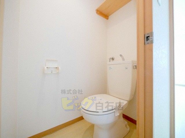 トイレ　綺麗に清掃済みです♪