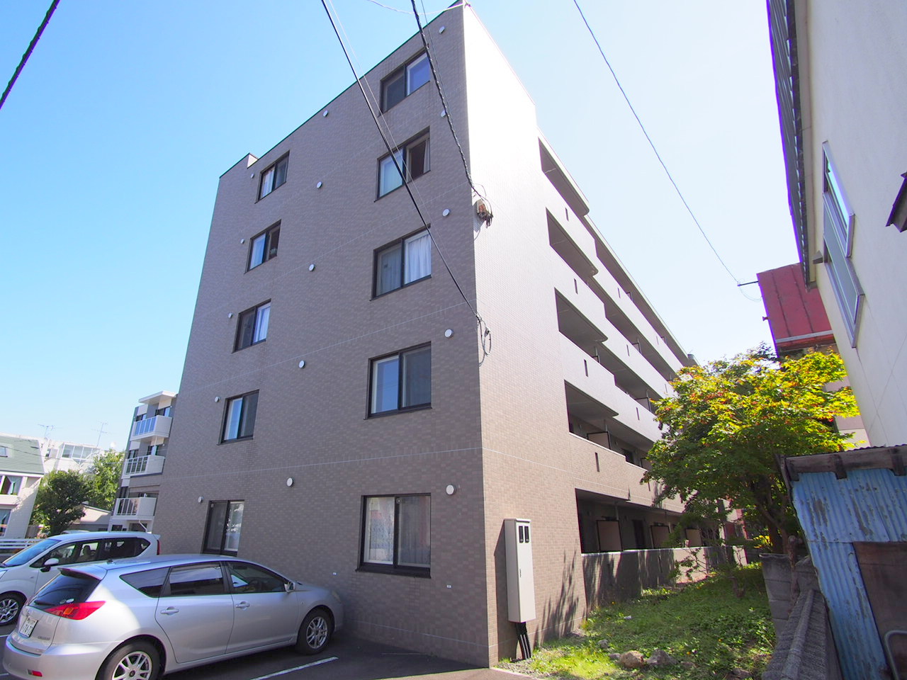 建物外観　陽当たり良好で明るく暖かいお部屋です♪