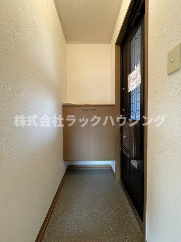 近鉄けいはんな線 白庭台駅 徒歩36分 2階建 築31年の玄関写真