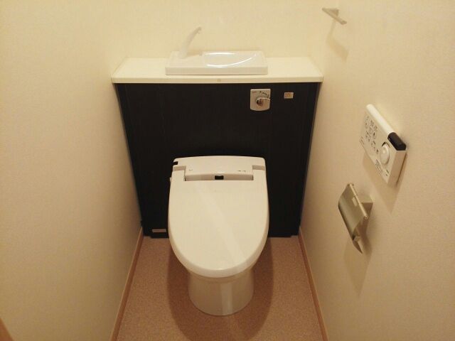 Casa Approvalのトイレ写真