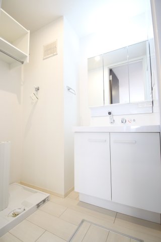 洗面設備　同施工会社別物件の写真です