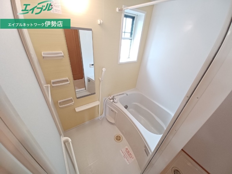 プティ ヴェルジェ A棟の風呂写真