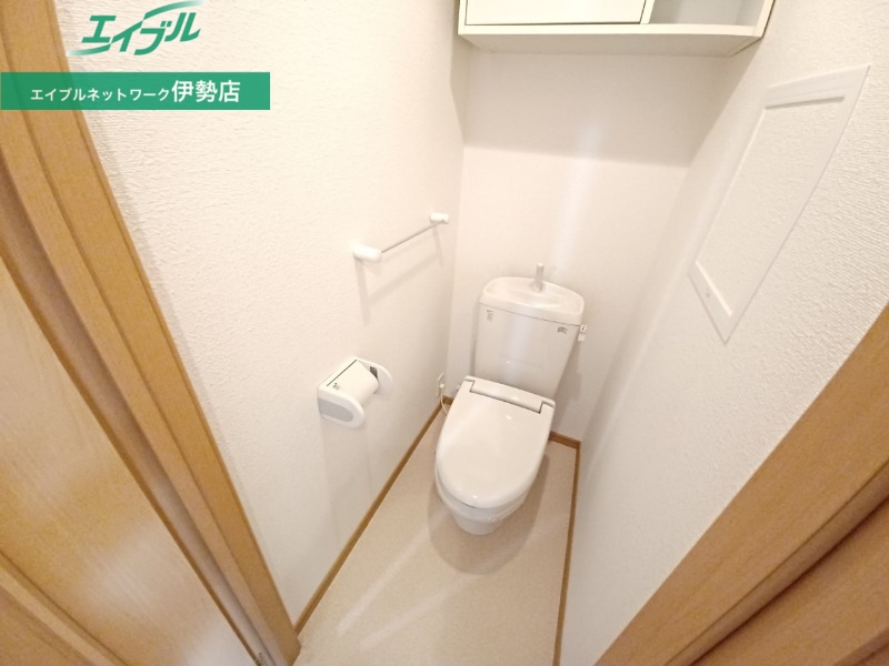 プティ ヴェルジェ A棟のトイレ写真