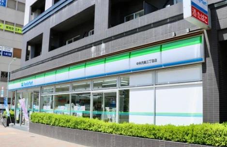 コンビニ　ファミリーマート 中央月島三丁目店（コンビニ）まで278m