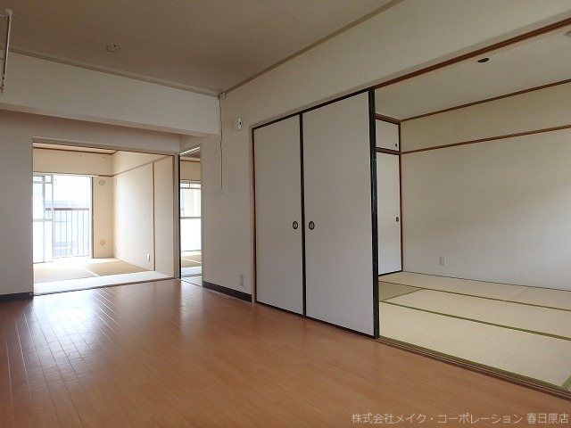 玉名ビルの居間写真