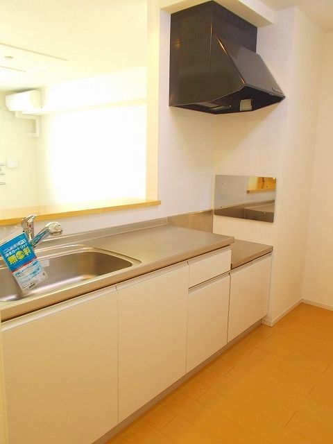 メゾンKT13号館のキッチン写真