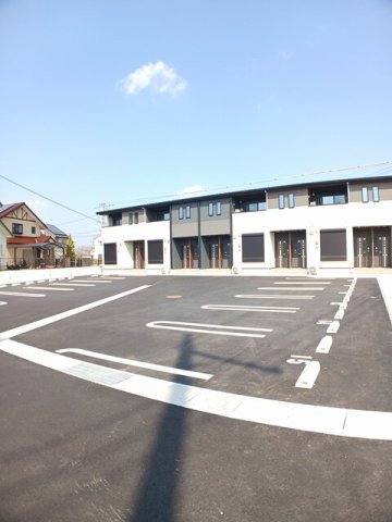 駐車場　駐車場に車を止められます