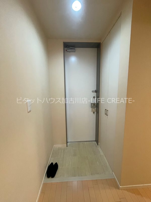 玄関　写真は202