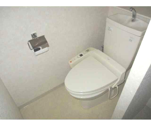 トイレ　トイレもきれいです