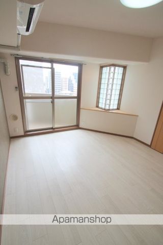 パークヒルズ上本町壱番館の居間写真