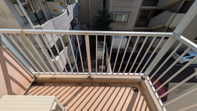 バルコニー　明楽春岡