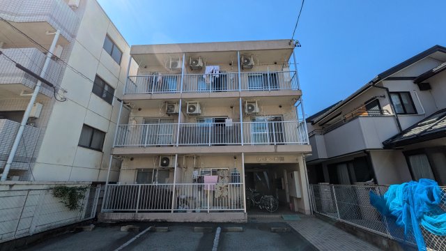 建物外観　明楽春岡