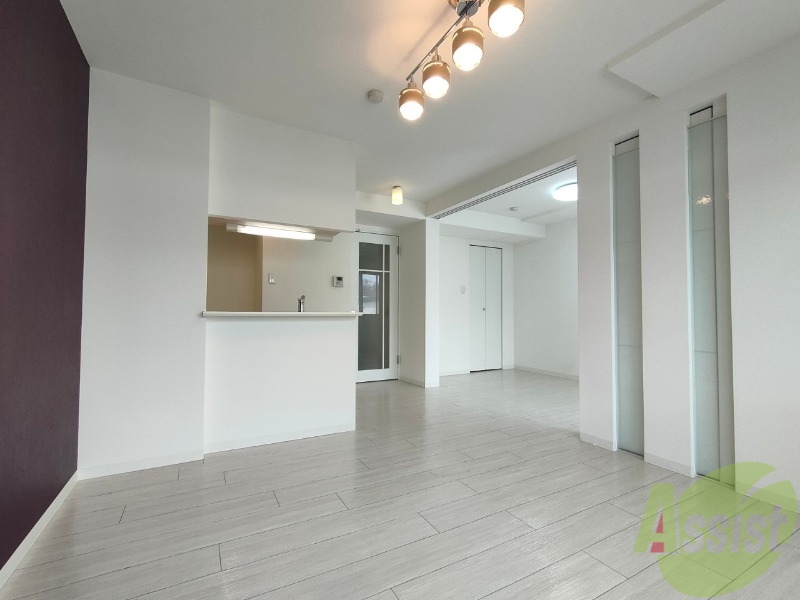 居室・リビング　広くてキレイなお部屋が広がっていて、充実した生活が送れそう。