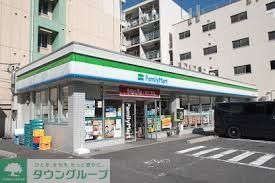 コンビニ　ファミリーマート浪速塩草店（コンビニ）まで220m
