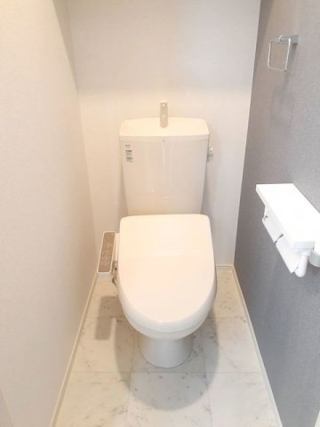 トイレ　コンパクトで使いやすいトイレです