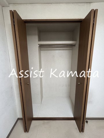 収納　写真は同タイプの別号室です