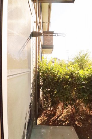 バルコニー　バルコニーからの眺めを楽しみながら食事をしませんか