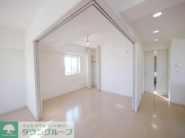 その他設備　★洋室のひとつ★