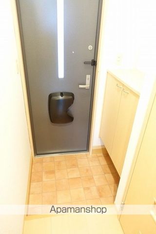 REVEURの玄関写真