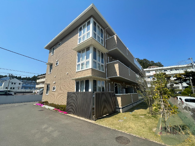建物外観　仙台市太白区向山１丁目「シャトレ向山」