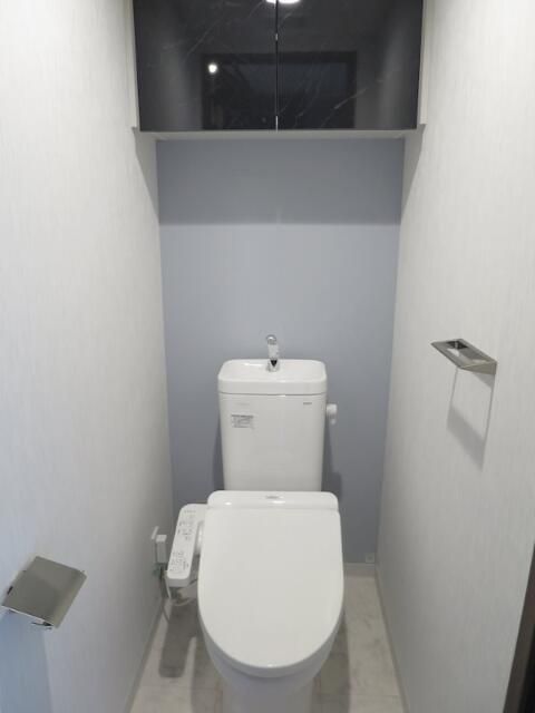 ＪＲ総武線 西荻窪駅 徒歩6分 3階建 築6年のトイレ写真