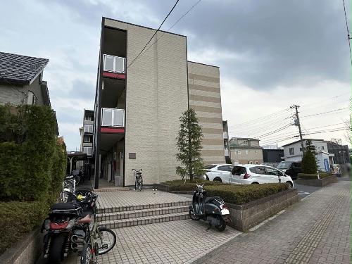 レオパレスMLハロープラザの外観写真