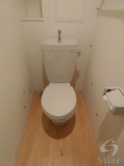 ＪＲ東海道本線 岸辺駅 徒歩10分 3階建 築23年のトイレ写真