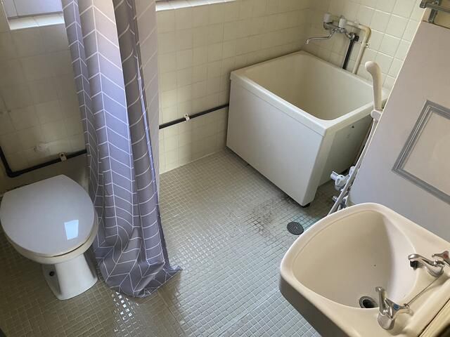 バス・シャワールーム　他の部屋の写真を使用しています。