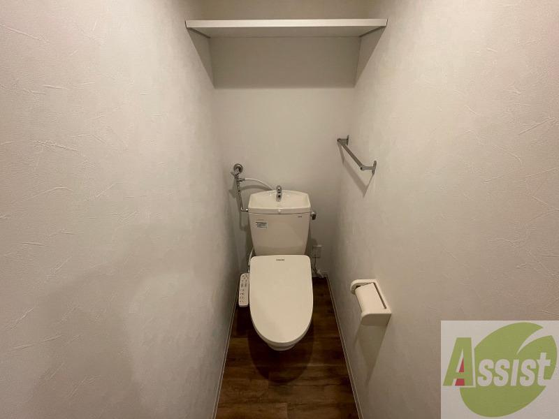 トイレ　トイレです。ウォシュレット付を探している方、おすすめです。