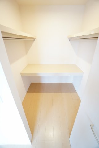 収納　※同物件・反転タイプの写真です。