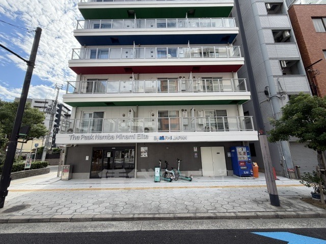 地下鉄御堂筋線 大国町駅 徒歩3分 13階建 築1年の外観写真