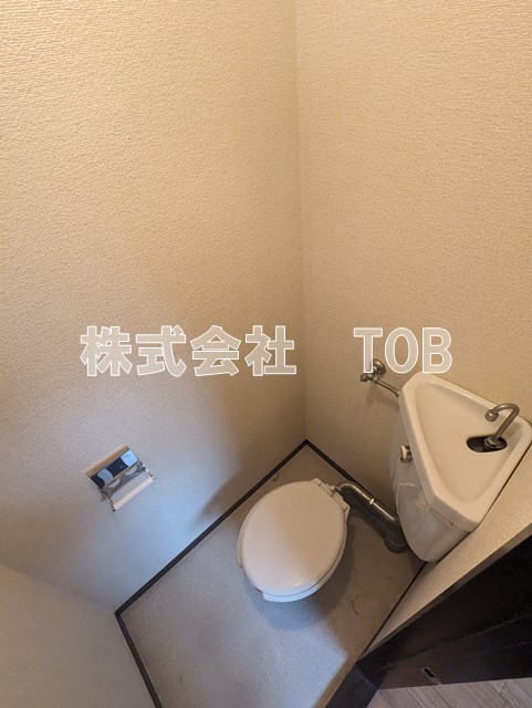 トイレ　※クリーニング中の撮影※