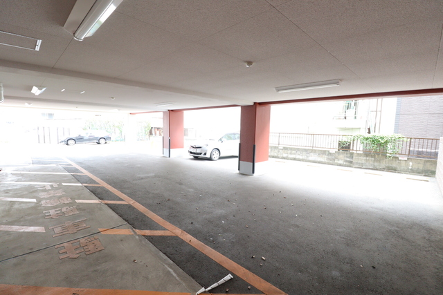 駐車場　☆駐車場☆