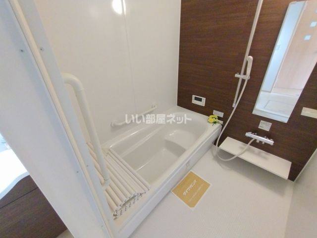 ＪＲ東北本線 利府駅 徒歩20分 2階建 築11年の風呂写真