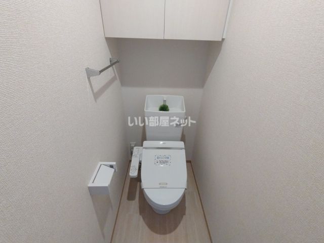 ＪＲ東北本線 利府駅 徒歩20分 2階建 築11年のトイレ写真